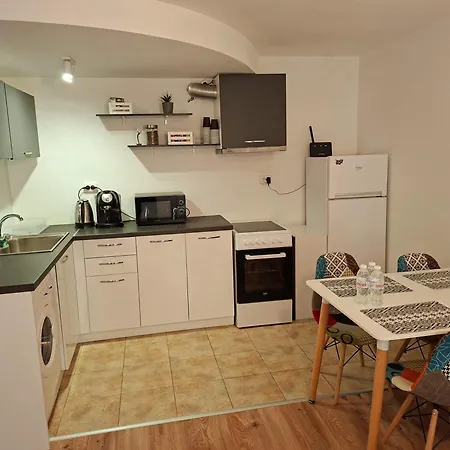 Seaside Nest For 4 Varna
